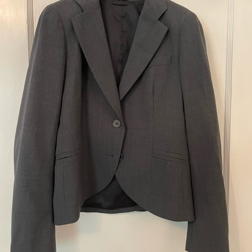 Theory suit 4/6